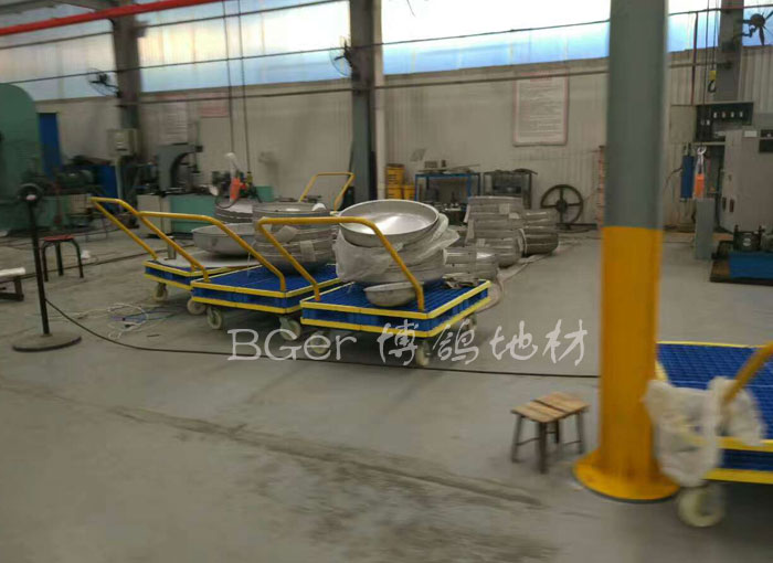 塑料托盤制作搬運(yùn)貨物手推車